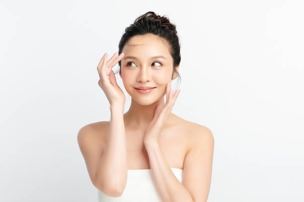 Navigating the World of Online Skin Care Singapore - Prachi Duffysmash